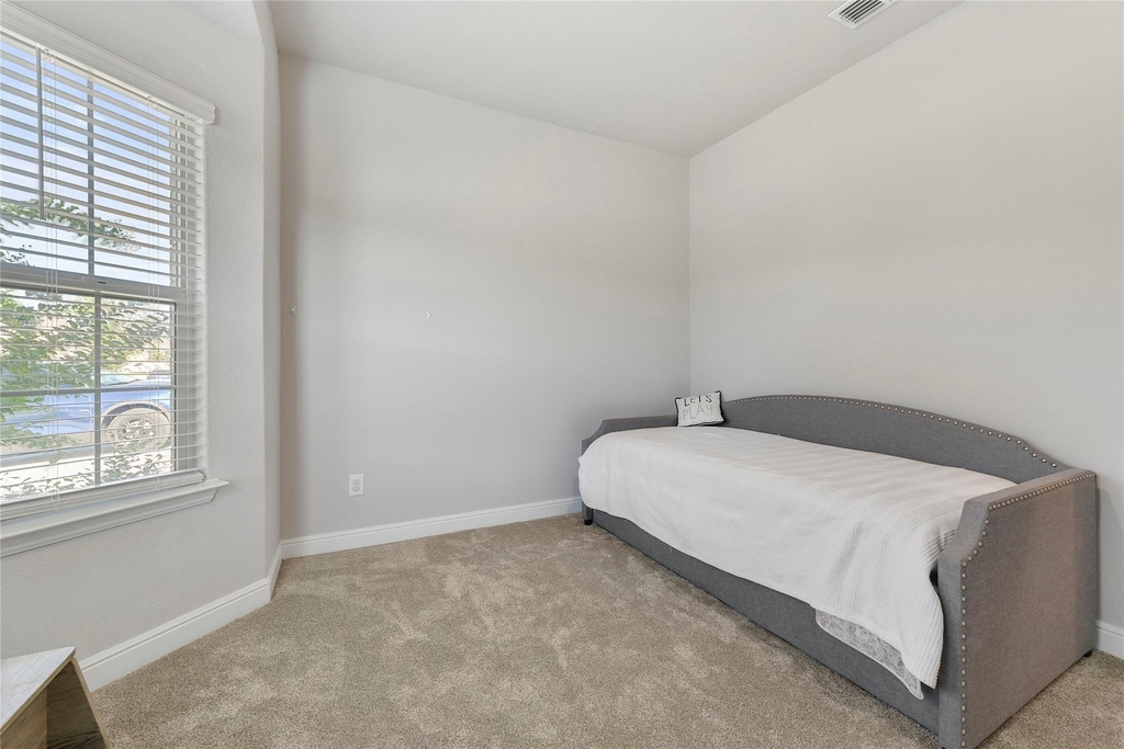 821 Shepperton Way - Photo 2