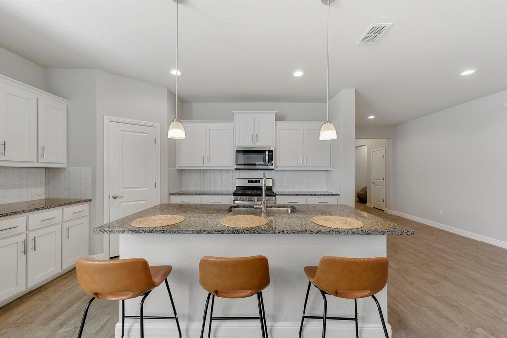821 Shepperton Way - Photo 22