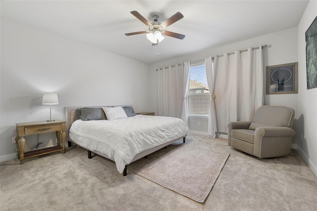 821 Shepperton Way - Photo 13