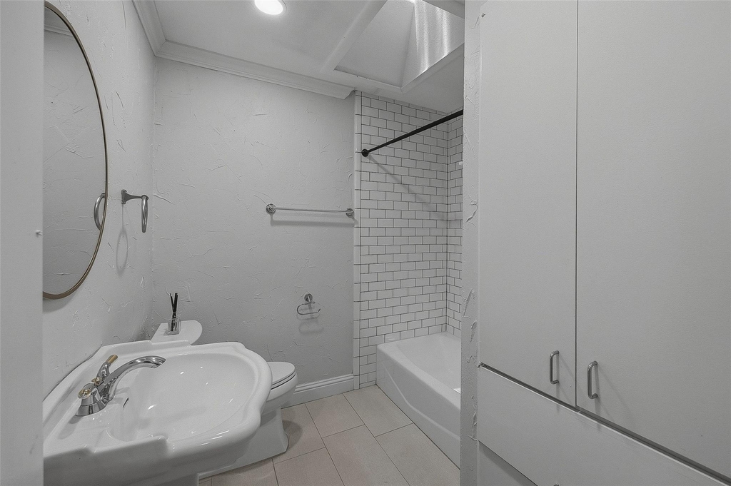 4817 Winthrop Avenue E - Photo 24