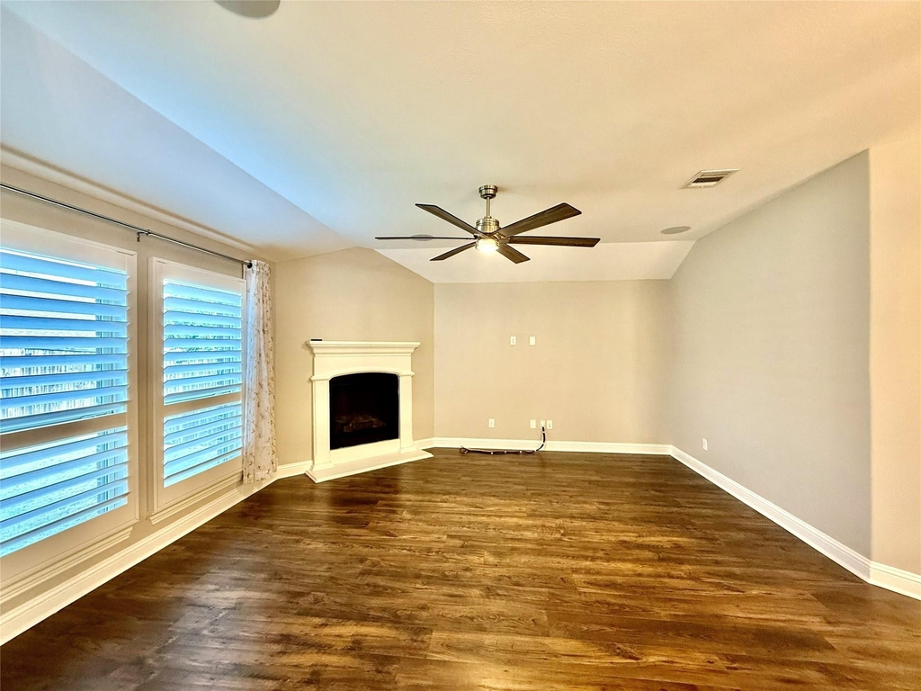 3615 Brazos Street - Photo 15