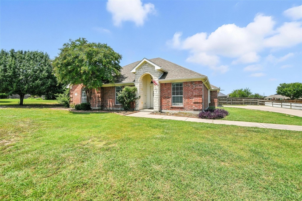 113 Shumard Drive - Photo 3