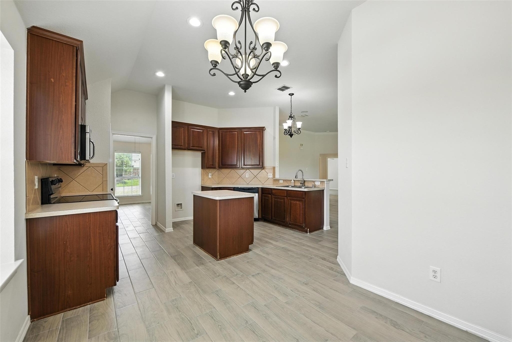 113 Shumard Drive - Photo 36