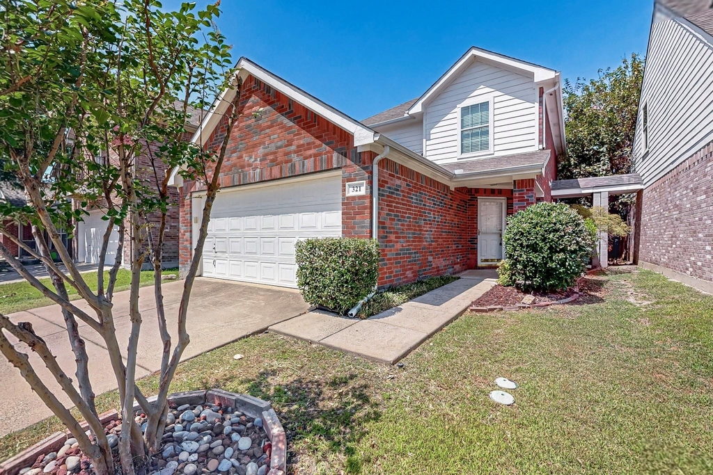 321 Stephanie Street - Photo 1