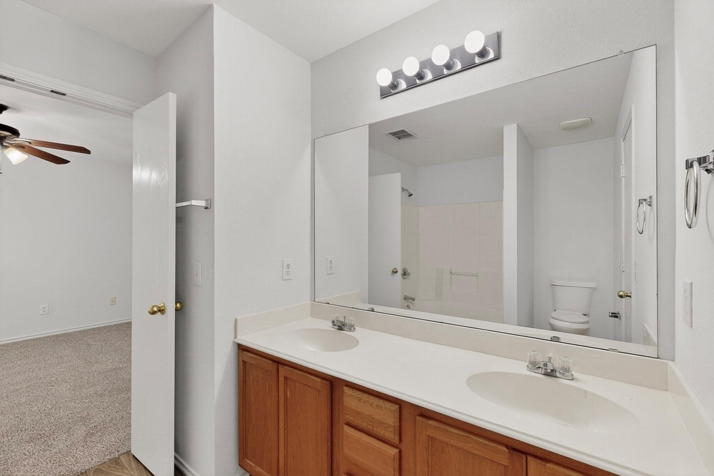 321 Stephanie Street - Photo 31