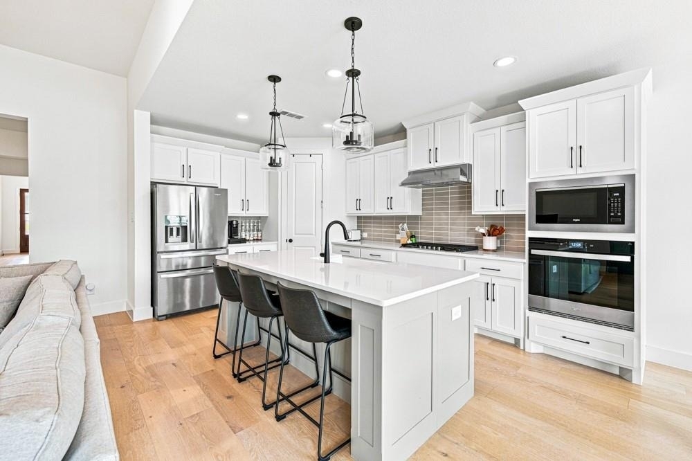 8716 Bur Oak Drive - Photo 4