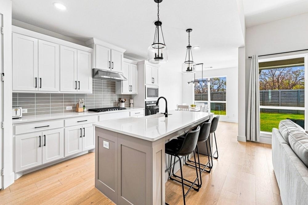 8716 Bur Oak Drive - Photo 5