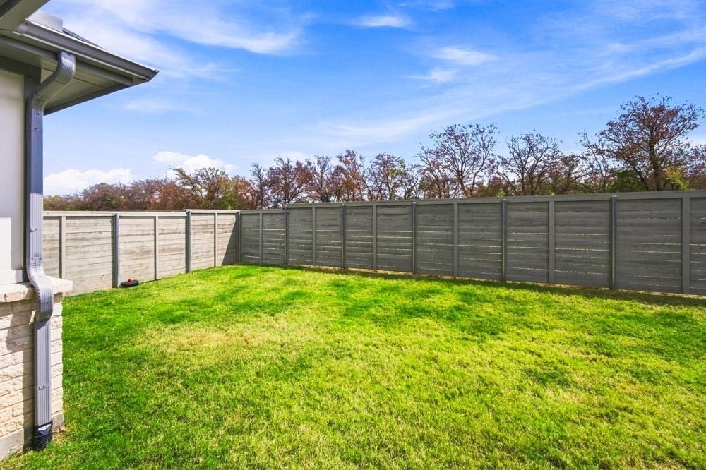 8716 Bur Oak Drive - Photo 22
