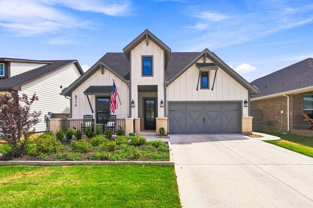 8716 Bur Oak Drive - Photo 0