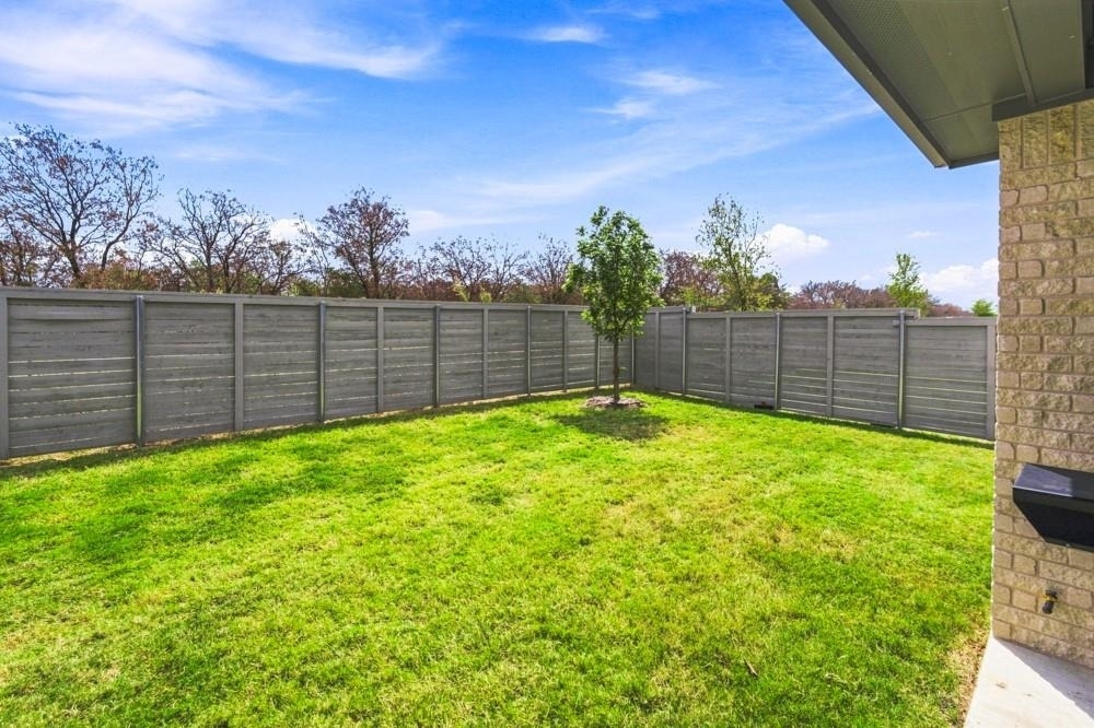 8716 Bur Oak Drive - Photo 23
