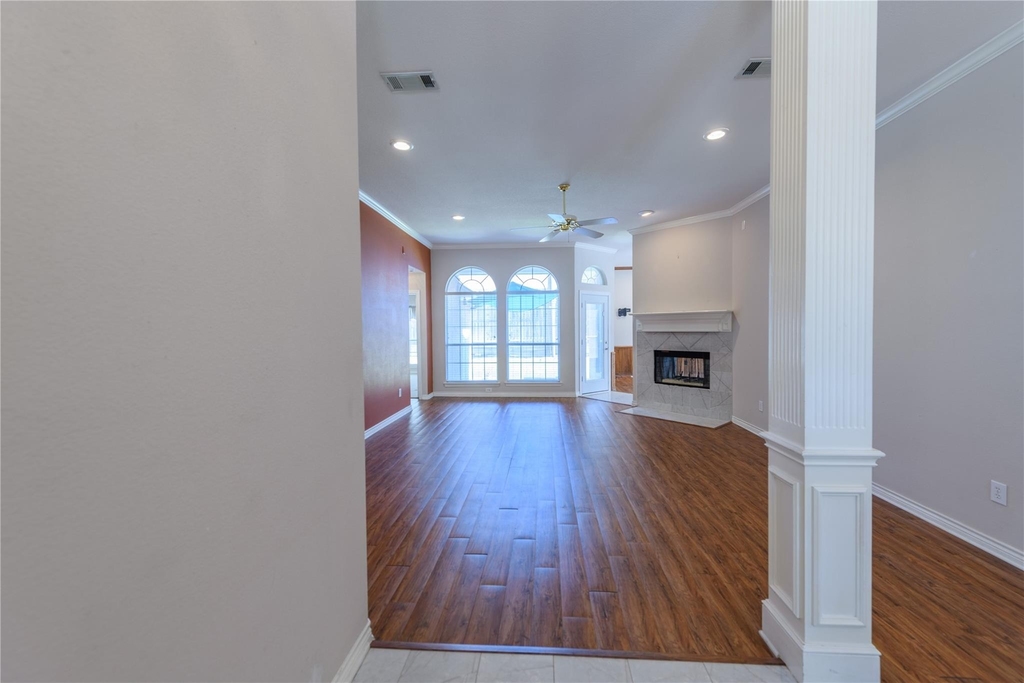 3120 Steve Drive - Photo 3