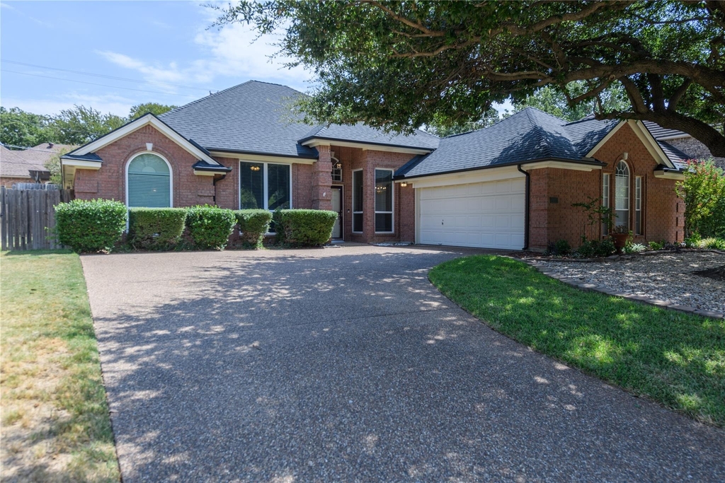 3120 Steve Drive - Photo 2
