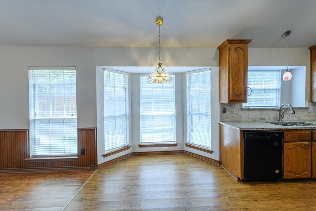 3120 Steve Drive - Photo 9