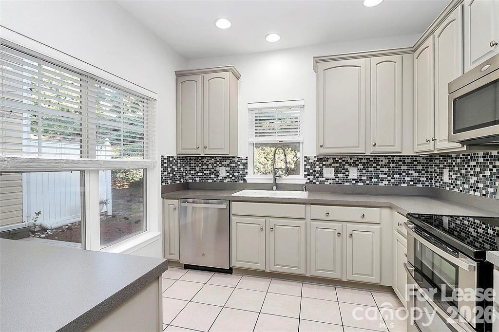 10978 Princeton Village Drive - Photo 2
