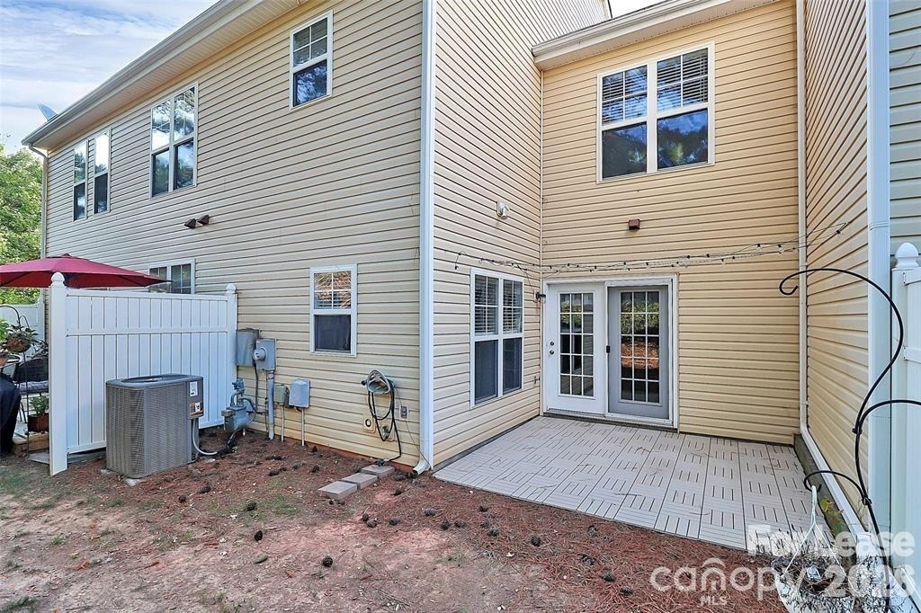 10978 Princeton Village Drive - Photo 13