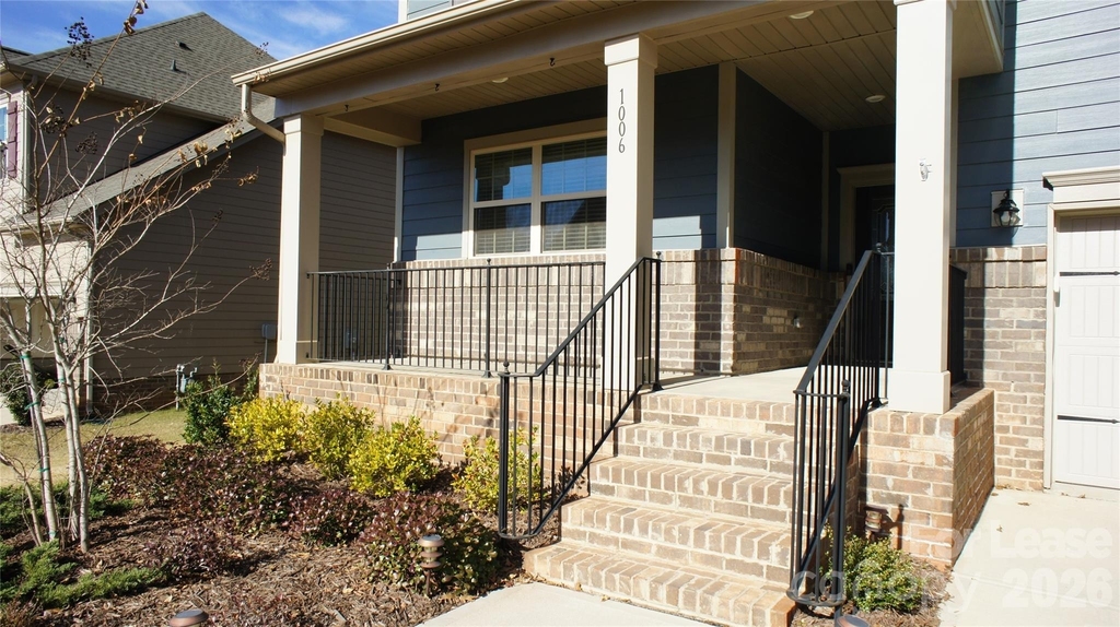 1006 Hudson Mill Drive - Photo 2