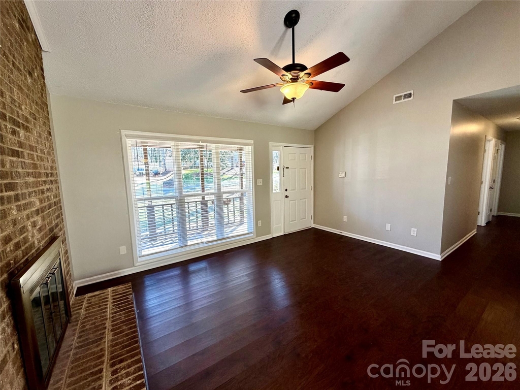 6621 Goldfinch Road - Photo 10