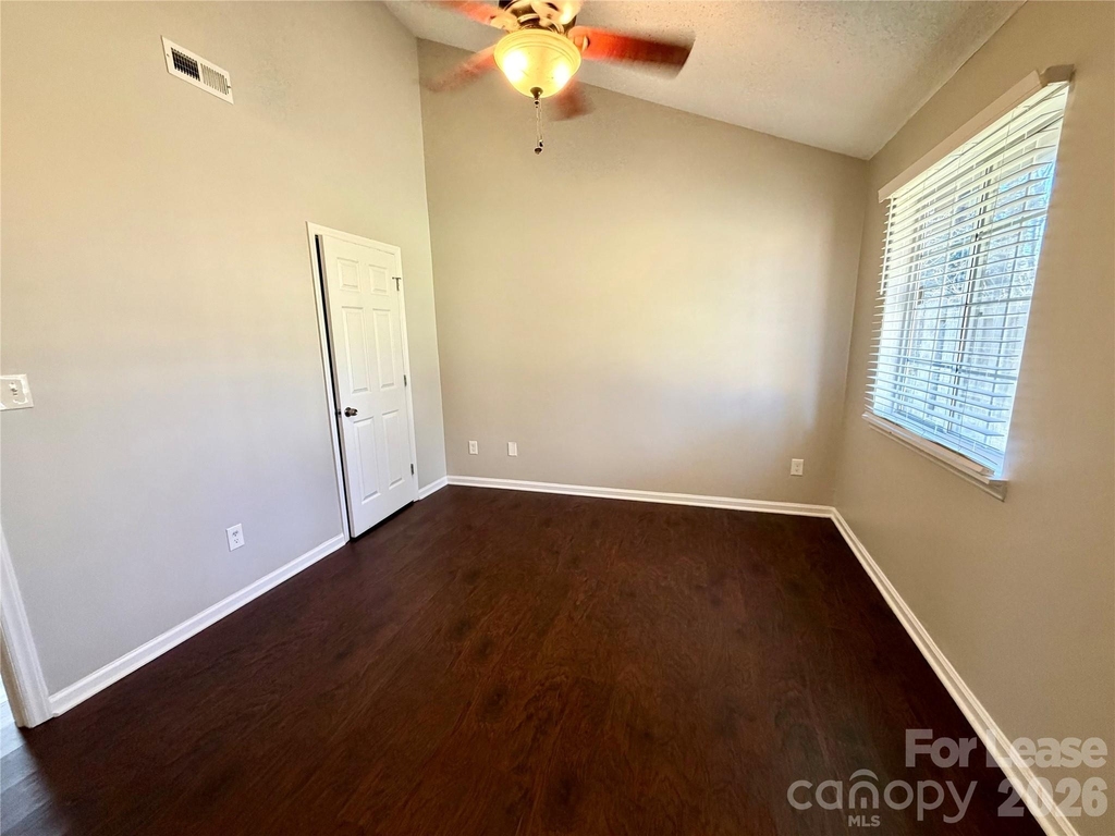 6621 Goldfinch Road - Photo 12