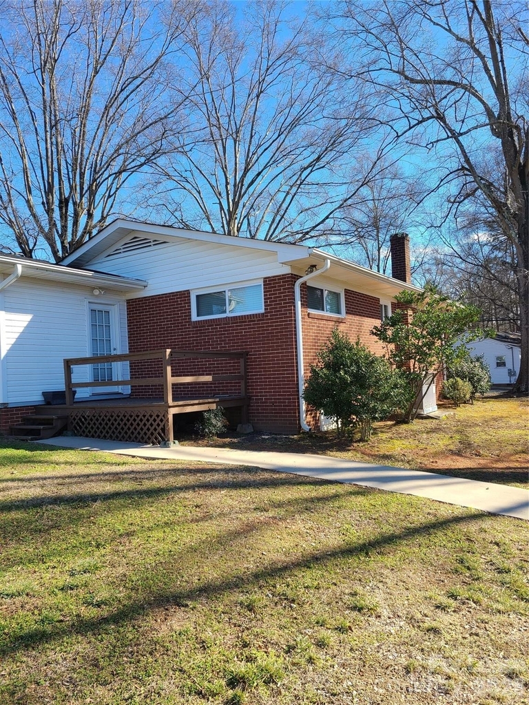 306 Westover Avenue - Photo 1