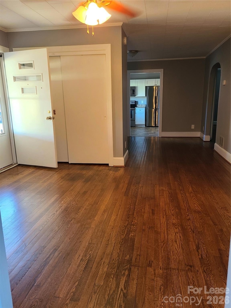 306 Westover Avenue - Photo 3
