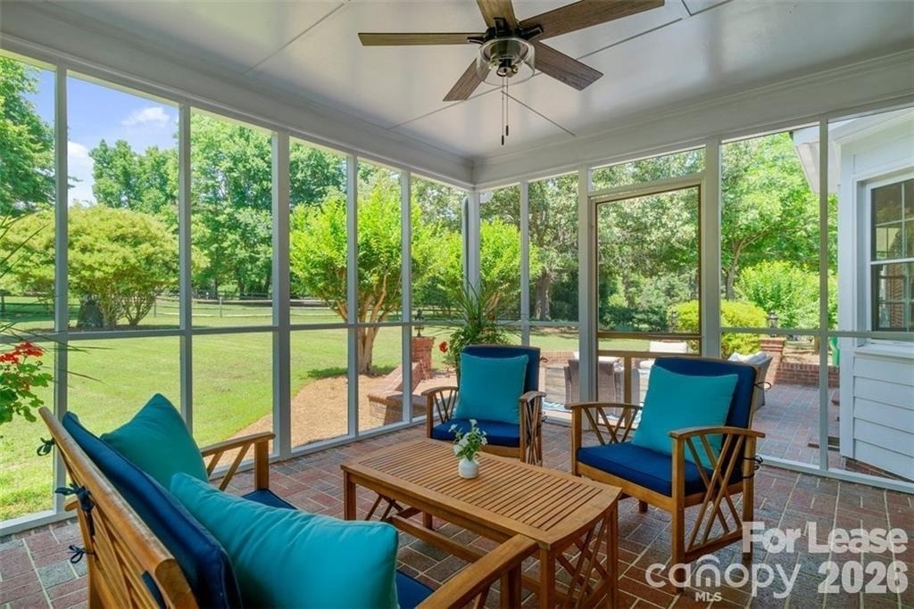 6135 Highview Road - Photo 3