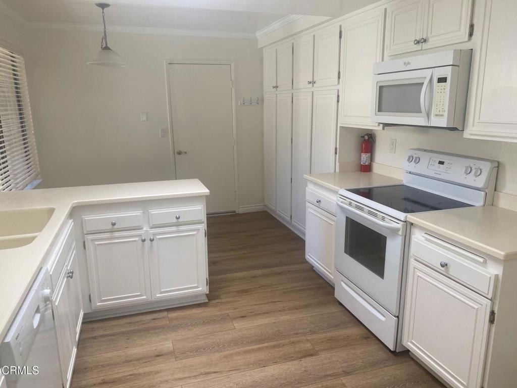 17135 Village 17 - Photo 5