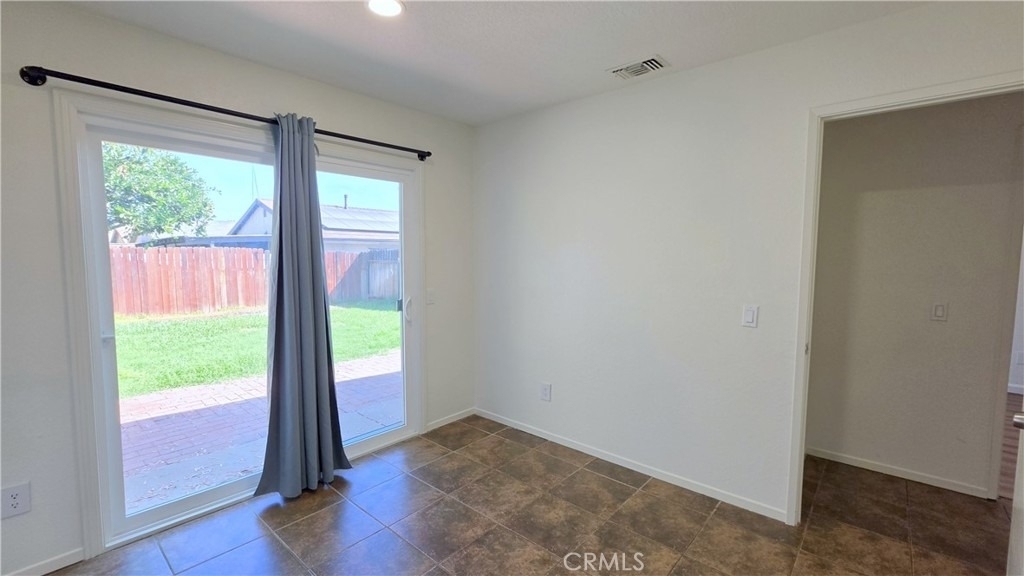 4628 Bird Farm - Photo 10