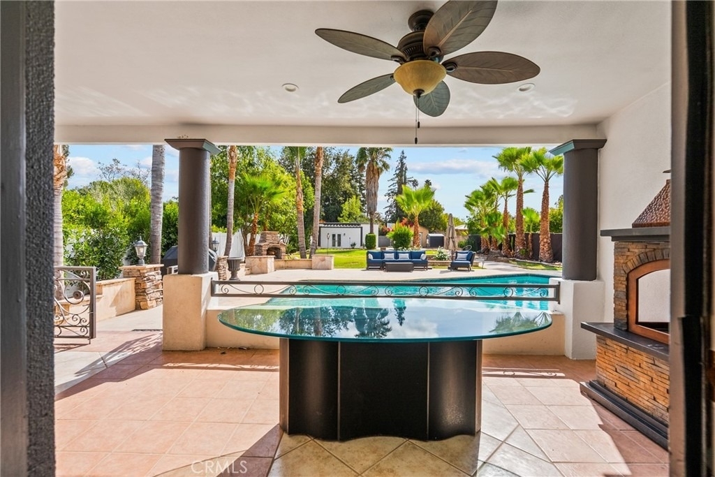 23036 Burbank - Photo 36