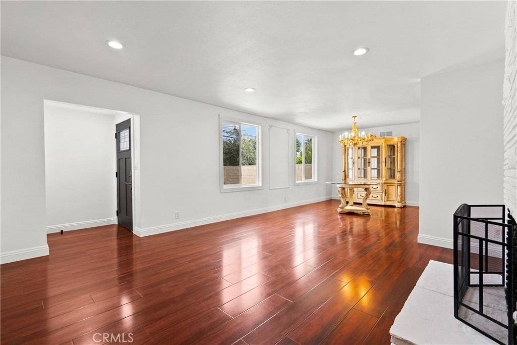 23036 Burbank - Photo 10