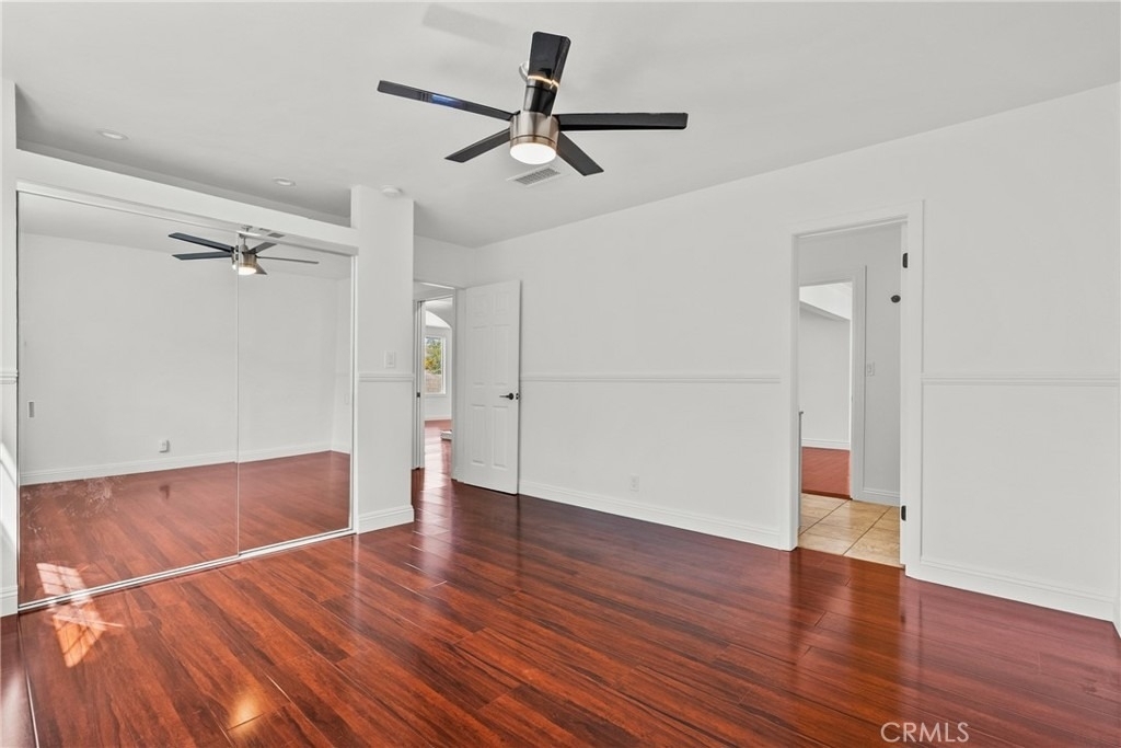 23036 Burbank - Photo 33