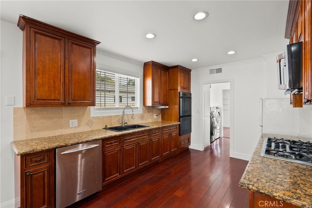 23036 Burbank - Photo 15