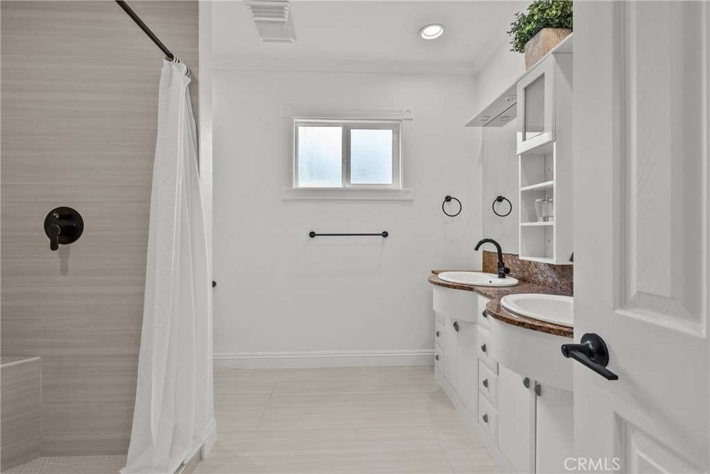 23036 Burbank - Photo 29