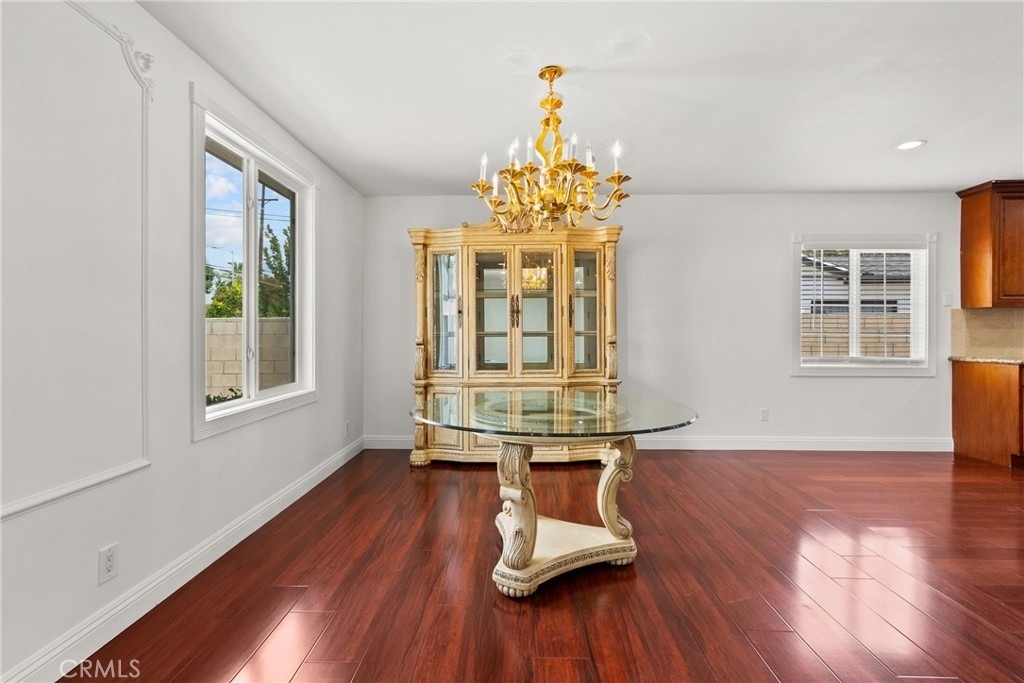 23036 Burbank - Photo 12