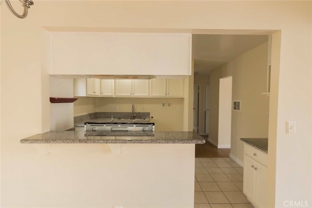 1932 Gates Avenue - Photo 6
