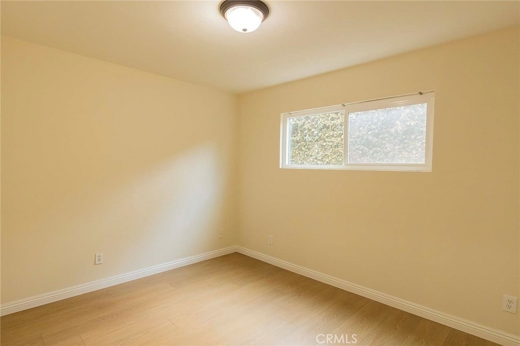 1932 Gates Avenue - Photo 13