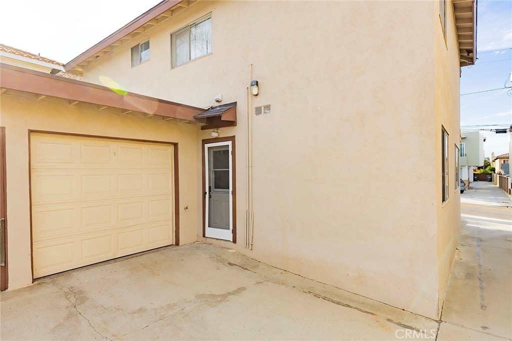 1932 Gates Avenue - Photo 11