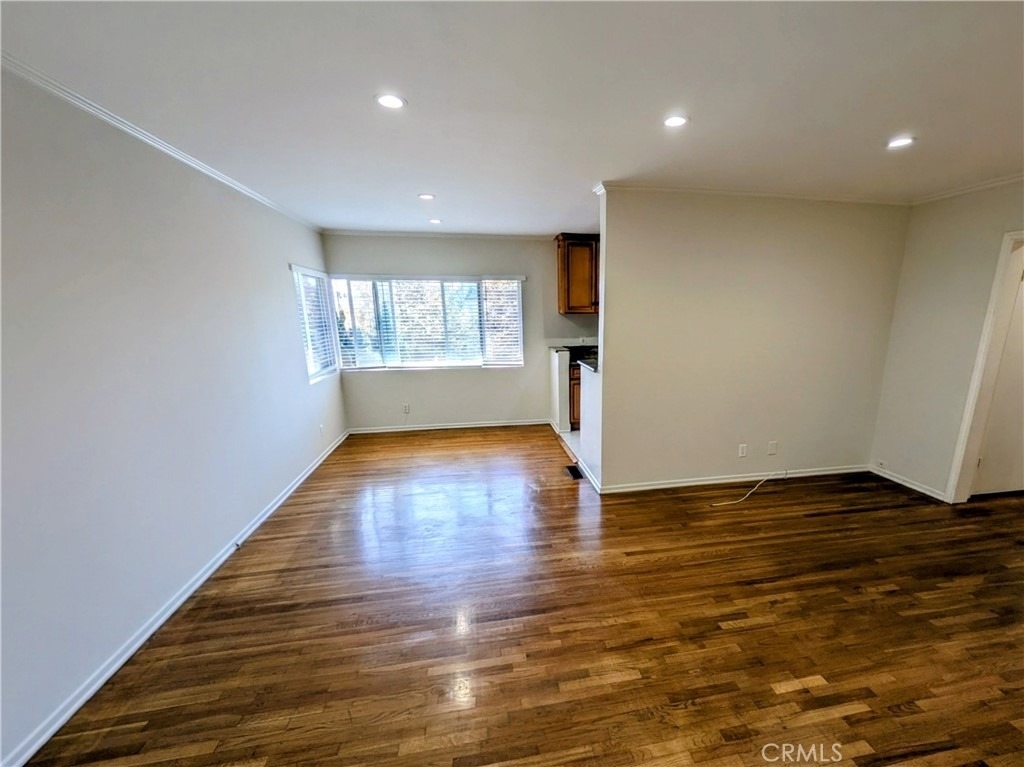 1019 6th Street - Photo 1