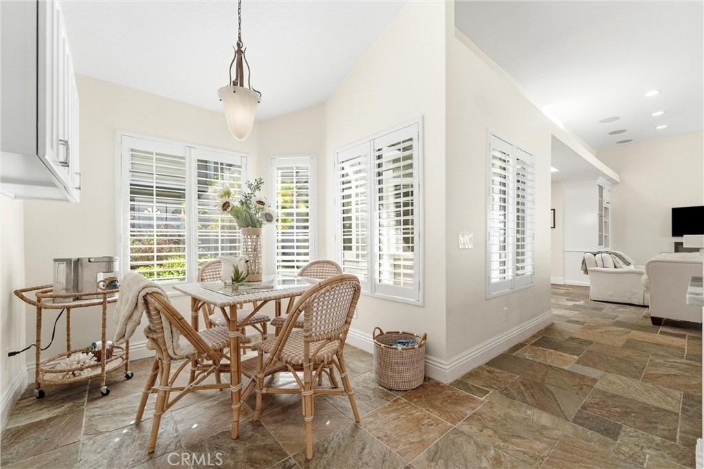 18 Byron Close - Photo 8