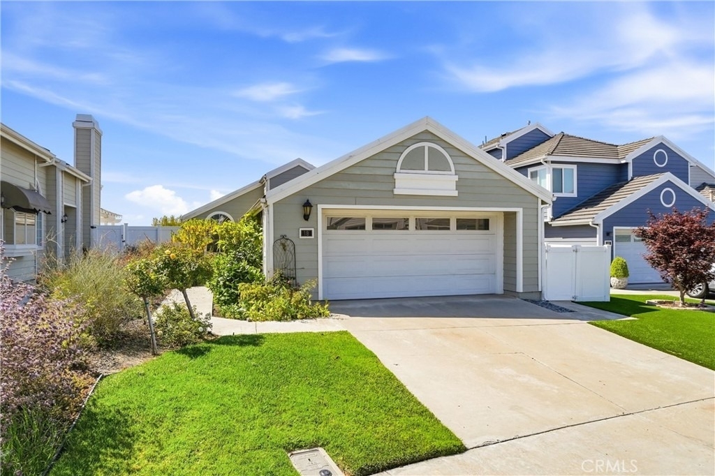 18 Byron Close - Photo 2