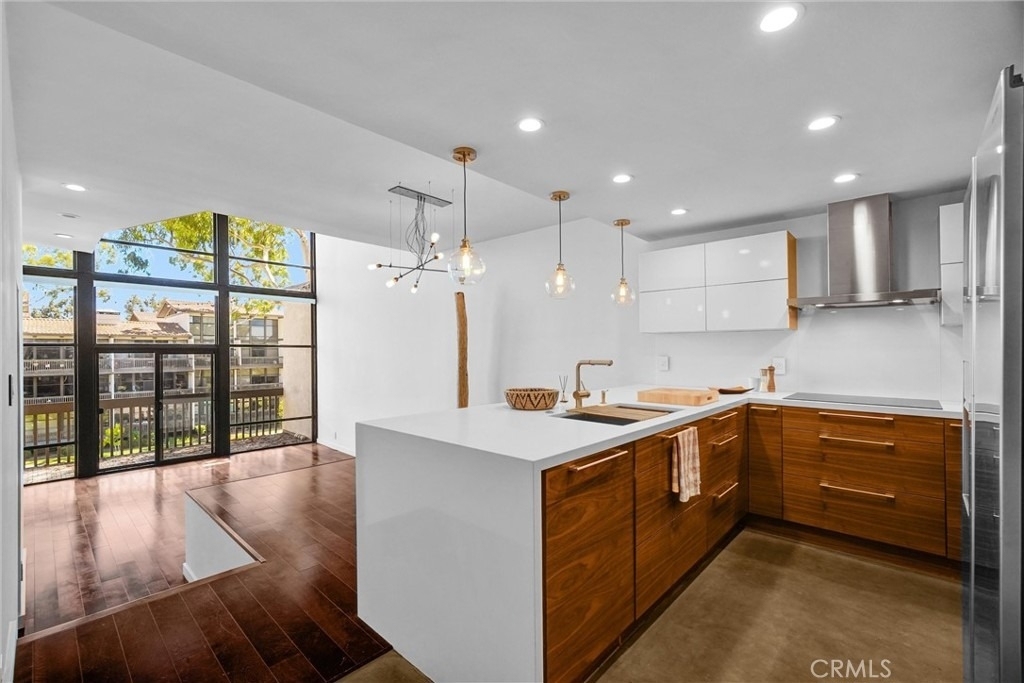 5308 Marina Pacifica S - Photo 3