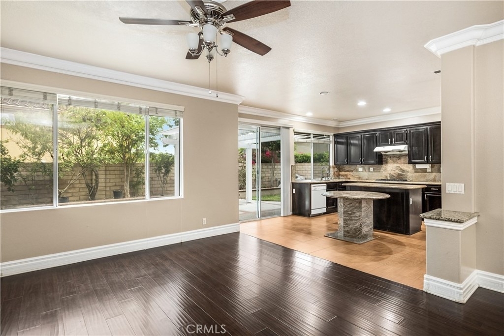2550 Reynolds Drive - Photo 11