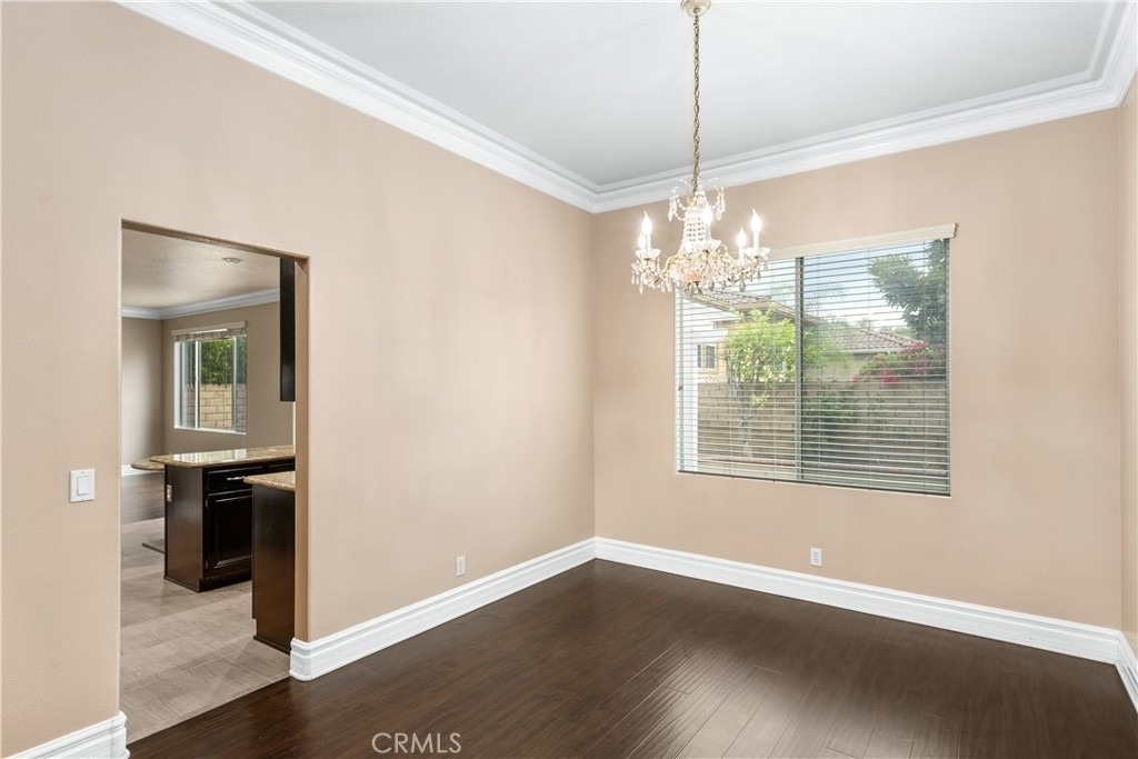 2550 Reynolds Drive - Photo 4