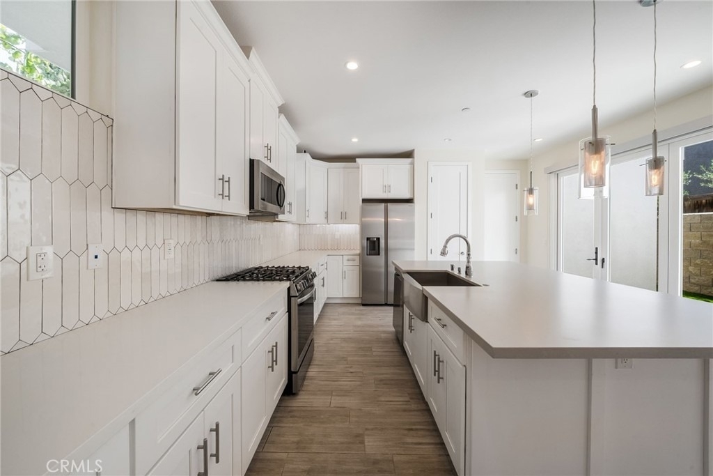 2573 Elden Ave - Photo 6