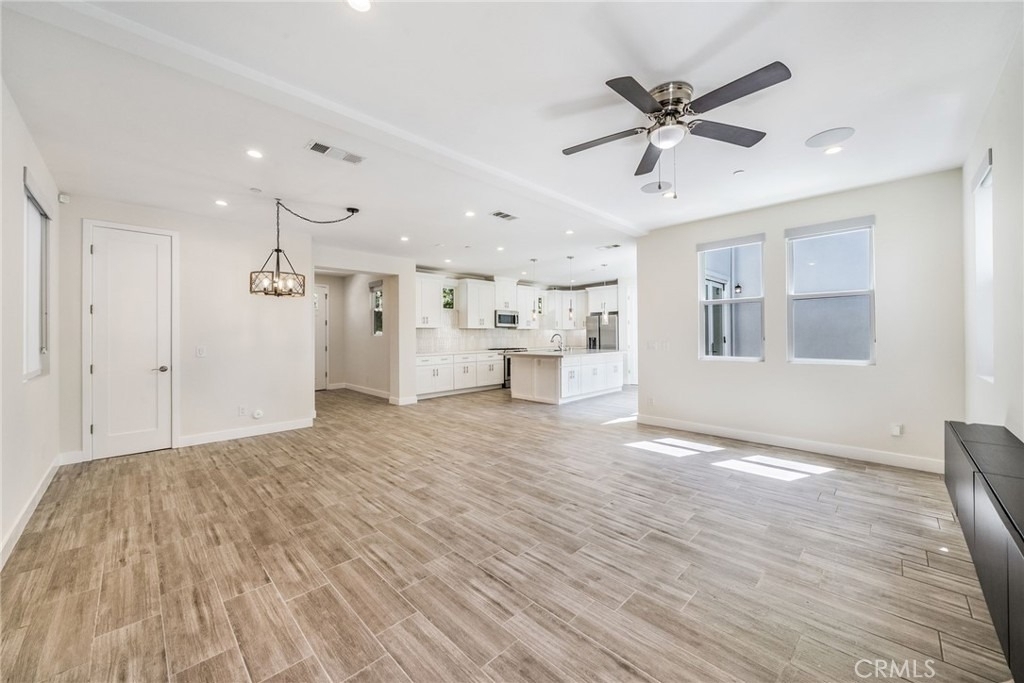 2573 Elden Ave - Photo 11