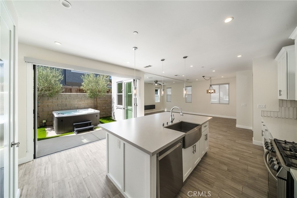 2573 Elden Ave - Photo 0