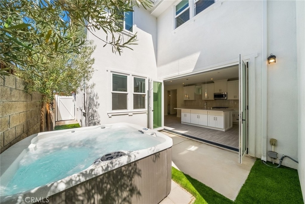 2573 Elden Ave - Photo 13