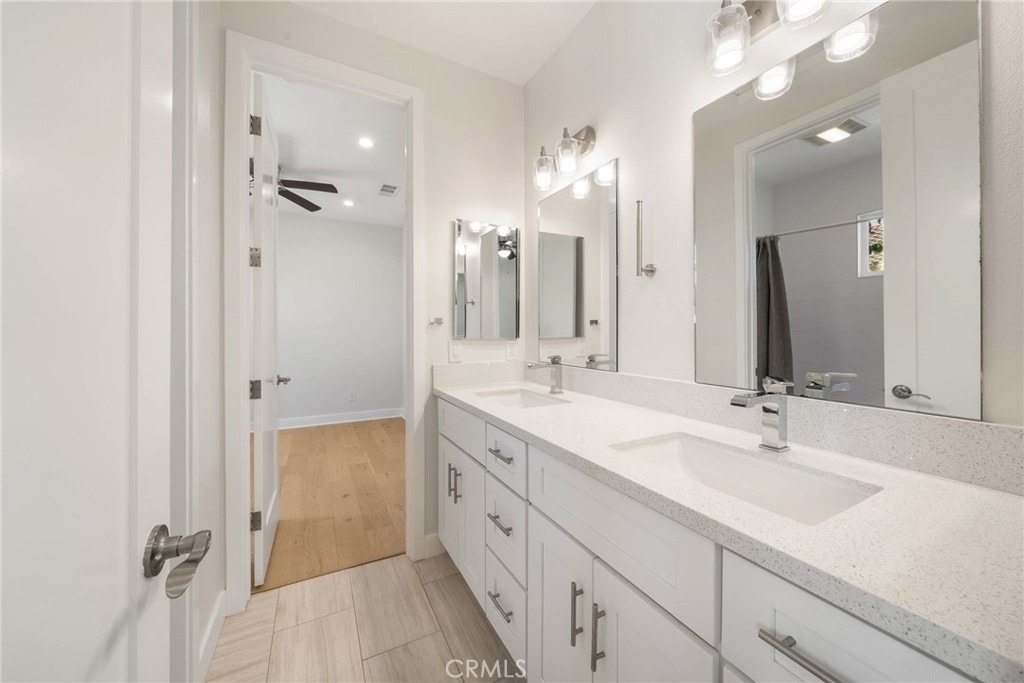2573 Elden Ave - Photo 25