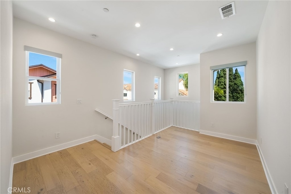 2573 Elden Ave - Photo 17
