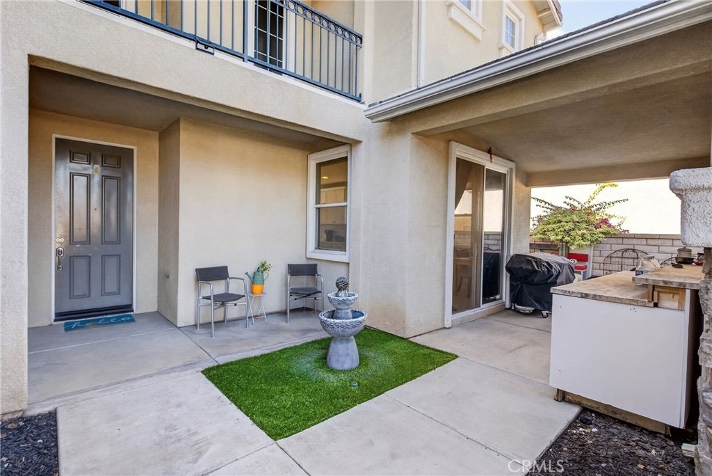 2420 S Vicentia Avenue - Photo 2