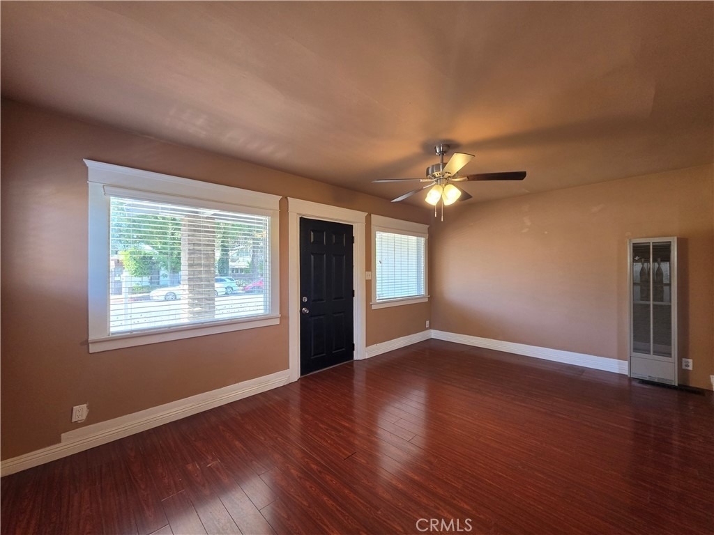 1176 N Park Avenue - Photo 3